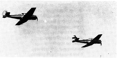 Полёт парой самолётов Як-18Т на выполнение сложного пилотажа А.Красильщиковым и А.Вяткиным