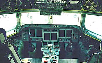Кабина экипажа самолёта Бе-200
