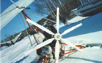 Мотодельтаплан с шестилопастным воздушным винтом